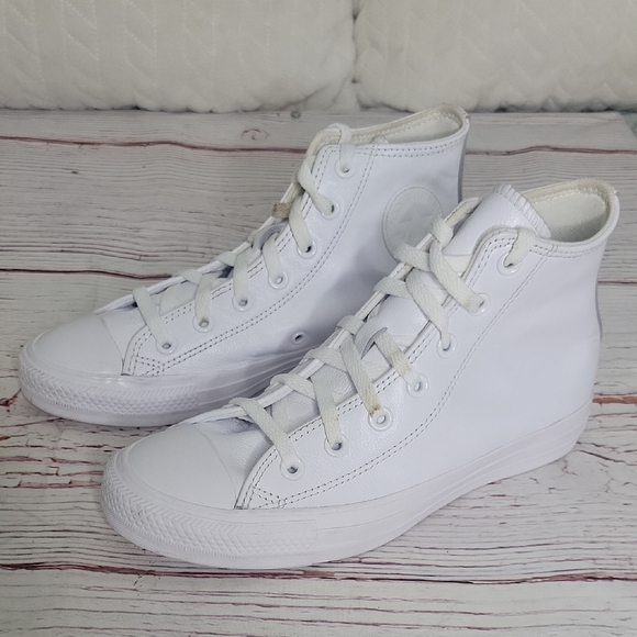 Converse All Star White Leather High Top Sneakers Women's Size 8 - Picture 1 of 11